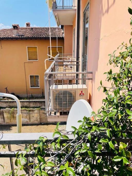 Apartment Al Lago, Torri Del Benaco Exterior photo
